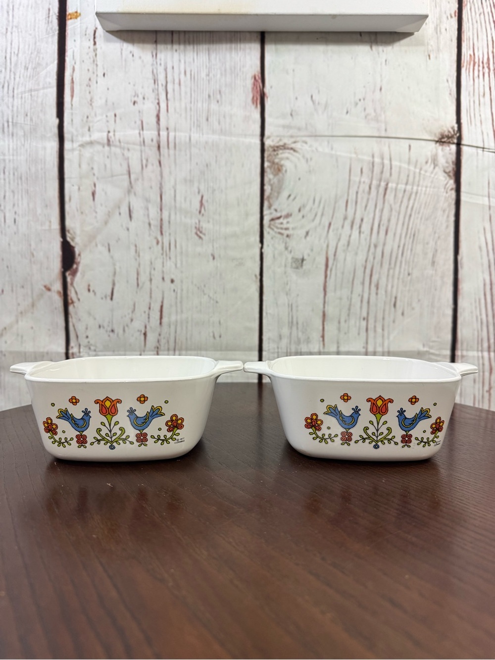 CORNINGWARE Vintage Ceramics Casserole Dish with Blue Bird Floral Motif (Pair)